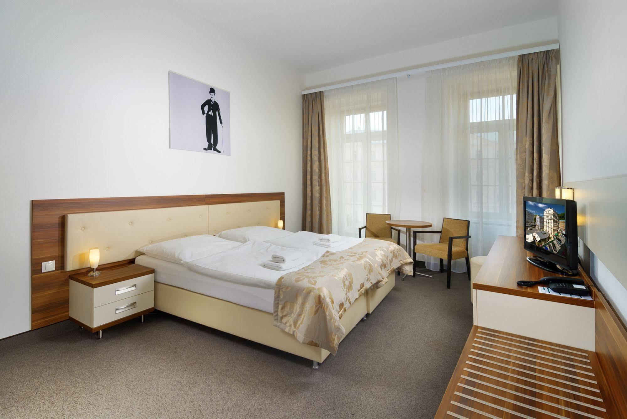 Hotel Malta Karlsbad Exterior foto
